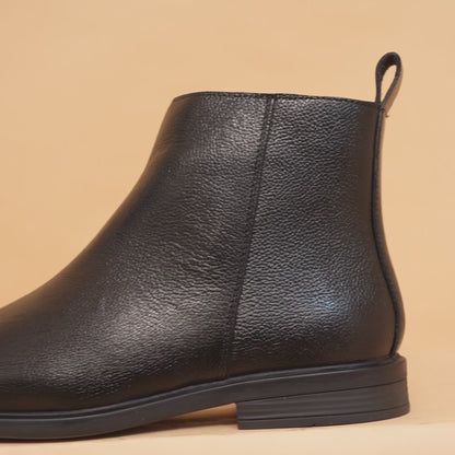 Chelsea Boots with Genuine Leather Upper